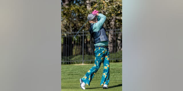 “Yes, Bill and Betabrand are bringing bell bottoms back, on the links and beyond,” writes Betabrands, the clothing company that partnered with William Murray Golf on the design.