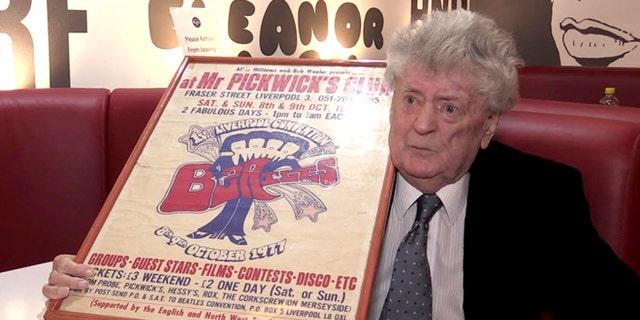 Allan Williams, who worked with the Beatles early in their careers, dies at 86.