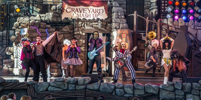Universal's "Beetlejuice Graveyard Revue" will run through Jan. 5 after fans asked for more time to say goodbye.