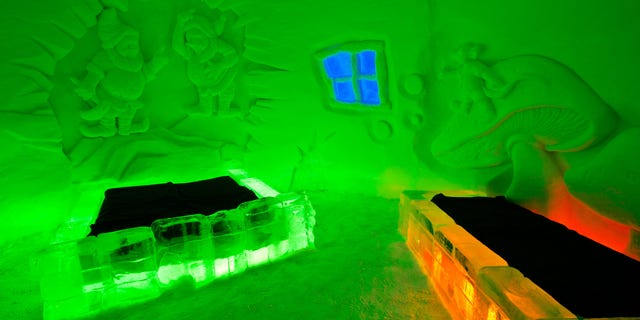 CX9ADX Art suite in the Ice Hotel in Yllasjarvi, Finland.. Image shot 02/2012. Exact date unknown.