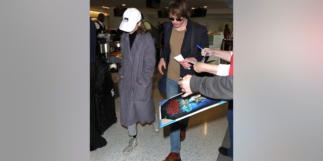 Natalia Dyer and Charlie Heaton leave Los Angeles after attending the Golden Globe Awards