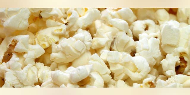 Planning%20a%20special%20movie%20night%20at%20home%3F%20Reconsider%2C%20says%C2%A0Dr.%20Kat%20Van%20Kirk%2C%20a%20marriage%2C%20family%20and%20sex%20therapist.%20%26quot%3BThe%20chemicals%20used%20in%20the%20inner%20lining%20of%20microwave%20popcorn%20bags%20have%20been%20linked%20to%20lower%20sex%20drive%20for%20men.%20They%20contain%20perfluoroalkyl%20acids%2C%20such%20as%20PFOA%20or%20PFOS%2C%20known%20to%20significantly%20lower%20sperm%20counts%2C%26quot%3B%20says%20Dr.%20Kat.%0A