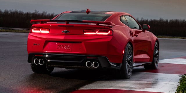 The 2017 Chevrolet Camaro ZL1 is a monstrous muscle car | Fox News