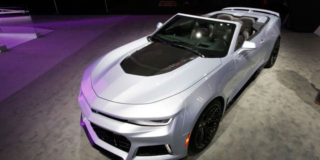 2017 Chevrolet Camaro ZL1 blows into New York | Fox News