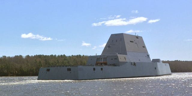 The future guided-missile destroyer USS Zumwalt departs Bath, Maine, in April 2016 to conduct acceptance trials with the Navy's Board of Inspection and Survey (INSURV). (Credit: US Navy)