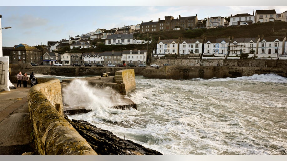 c802a6ff-Britain Weather