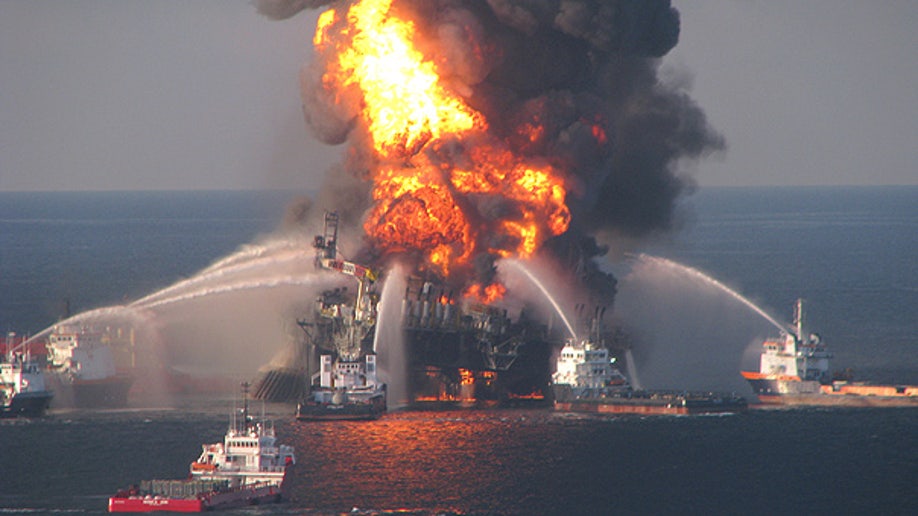 016322c5-Oil Rig Explosion