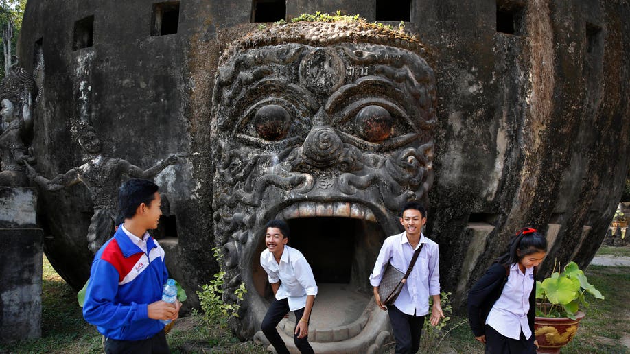 c864851b-Behind The Lao Smile