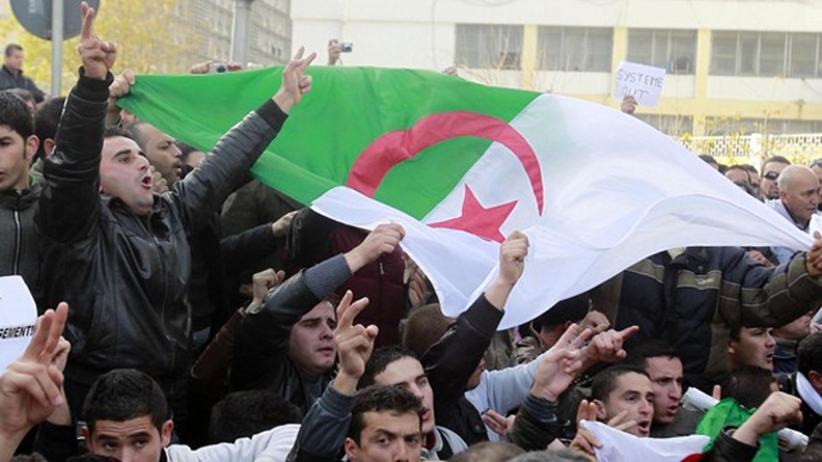 870762ec-ALGERIA-PROTEST
