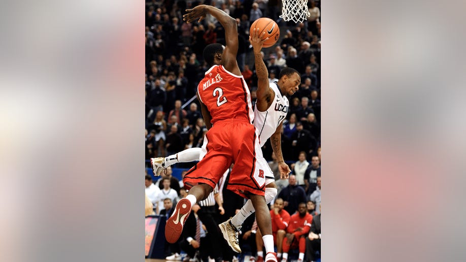 Rutgers UConn Basketball