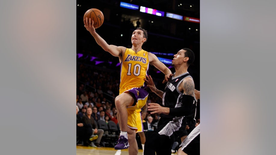 56e8126d-Spurs Lakers Basketball