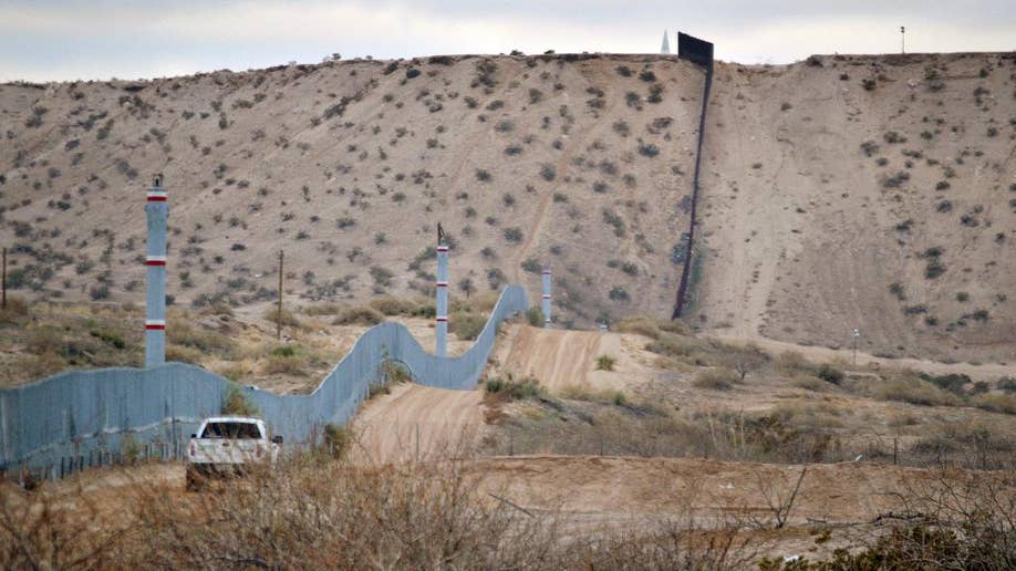 Apnewsbreak Barely Half Of Illegal Border Crossers Caught Fox News