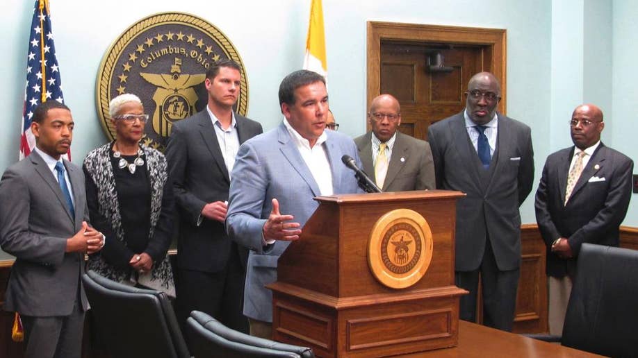 Ulasan: Polisi Ohio menggunakan kekerasan yang ‘tidak masuk akal’ dalam tendangannya