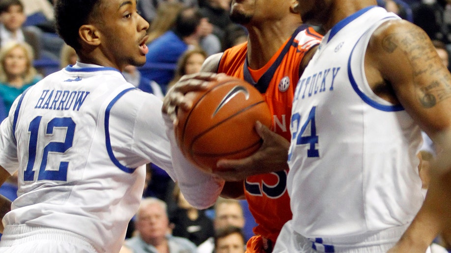 4d4257a0-Auburn Kentucky Basketball