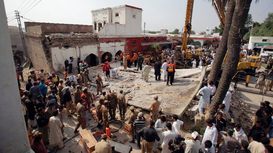 Death Toll In Suicide Bombings That Killed Pakistani Official Who ...