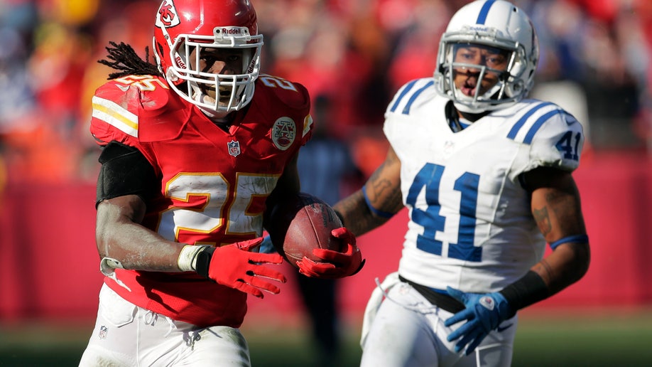0582c6a8-Colts Chiefs Football