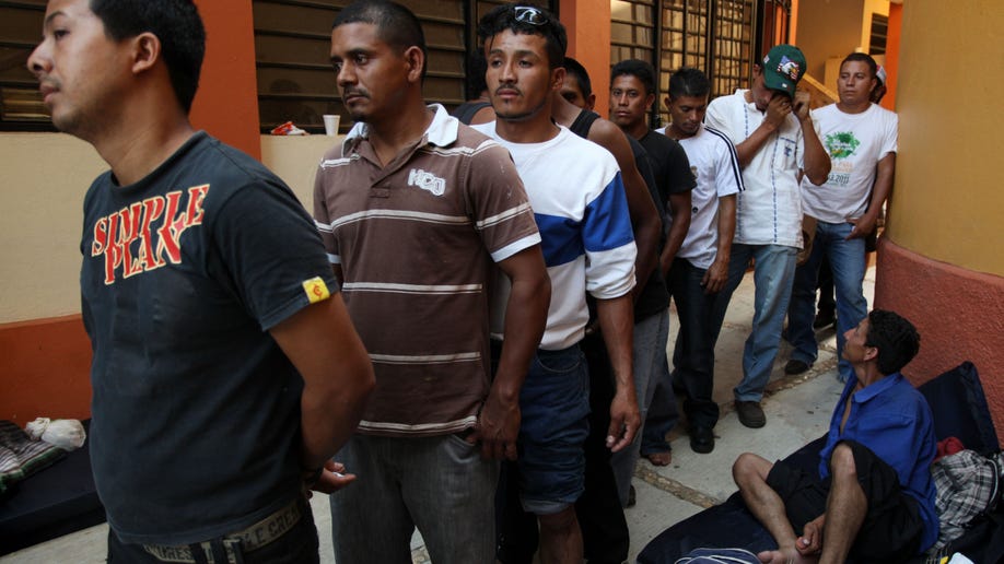 dd93043d-Mexico Migrants Attacked