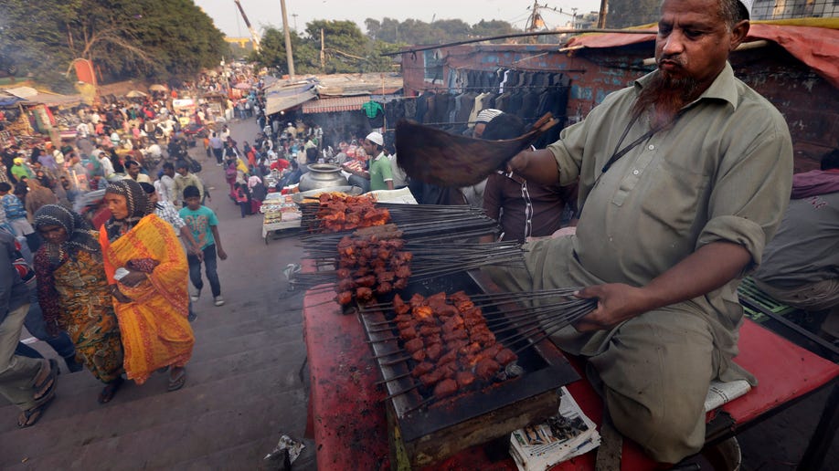 fe2b30a1-India Street Food Photo Essay