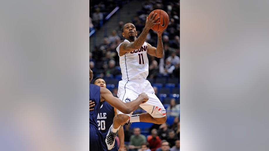 a5711c62-Yale UConn Basketball