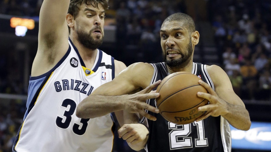 3c617a38-Spurs Grizzlies Basketball