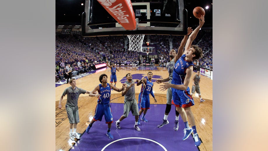 b02bfd4f-Kansas Kansas St Basketball