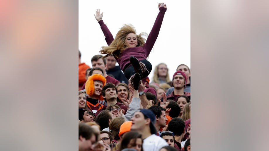 d00a2605-Maryland Virginia Tech Football