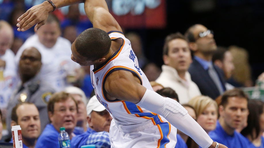 0aa83c4a-Rockets Thunder Basketball