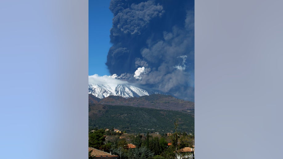 cf901784-Italy Etna Volcano Eruption