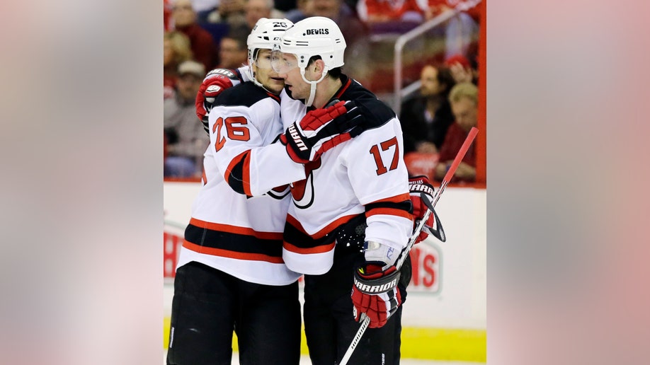 b96fefb6-Devils Capitals Hockey