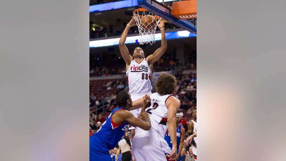 96fe81d9-Trail Blazers 76ers Basketball