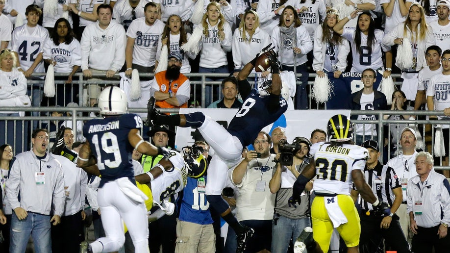 db180ed4-Michigan Penn St Football