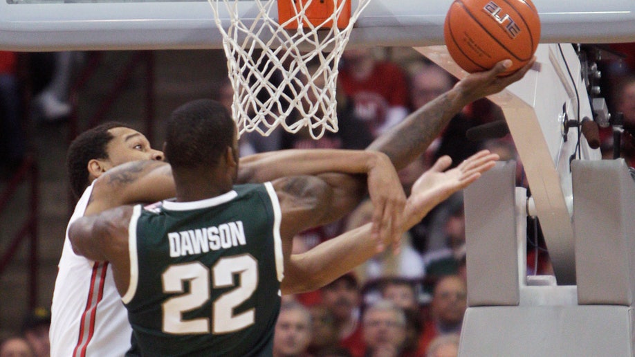 25450757-Michigan St Ohio St Basketball