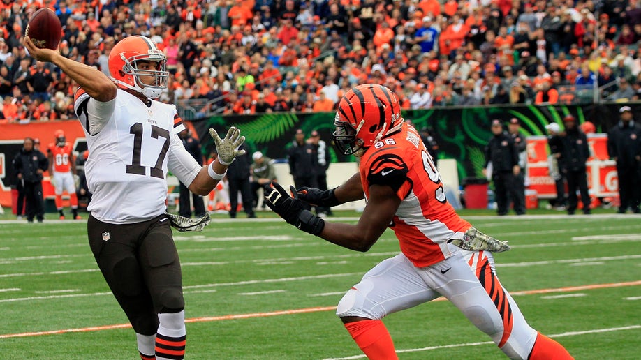 27caa7fa-Browns Bengals Football