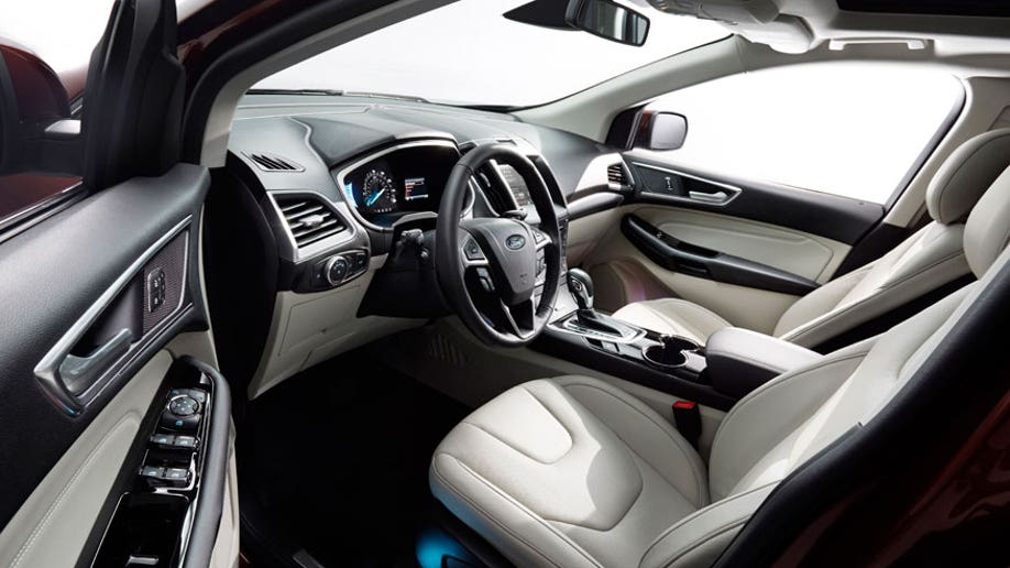 03474459-All-New 2015 Ford Edge Showcases Technology, Design and Craftsmanship