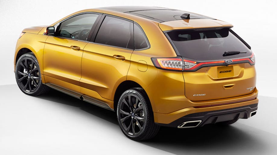 d356aad0-All-New 2015 Ford Edge Showcases Technology, Design and Craftsmanship