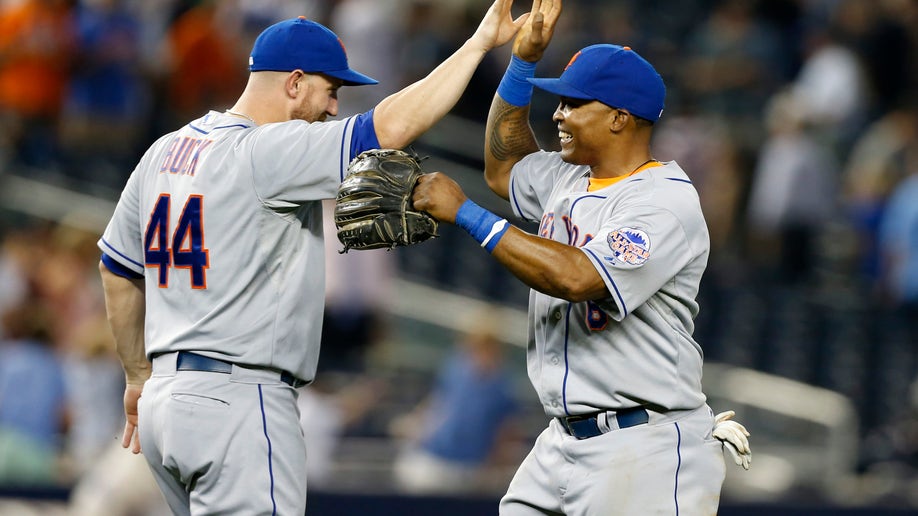 CORRECTION Mets Yankees Baseball