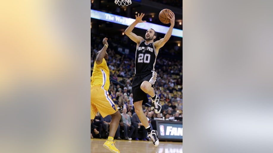 7c5dd22e-Spurs Warriors Basketball