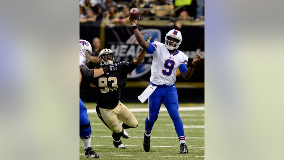 19ca1a2f-Bills Saints Football