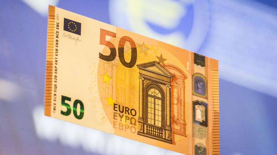Купюры евро номиналы. 50 Евро купюра. Банкноты 50 евро. 50 Евро нового образца. 50 Евро фото.