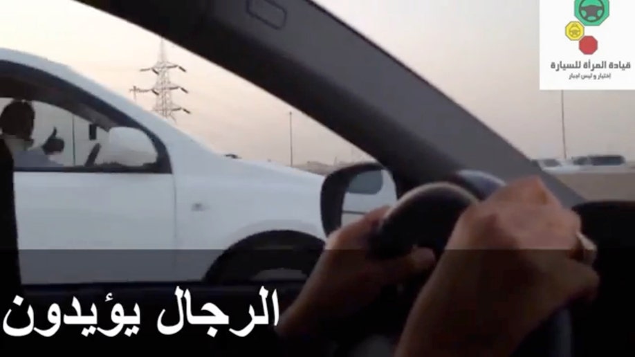 defa4cb8-Mideast Saudi Women Driving