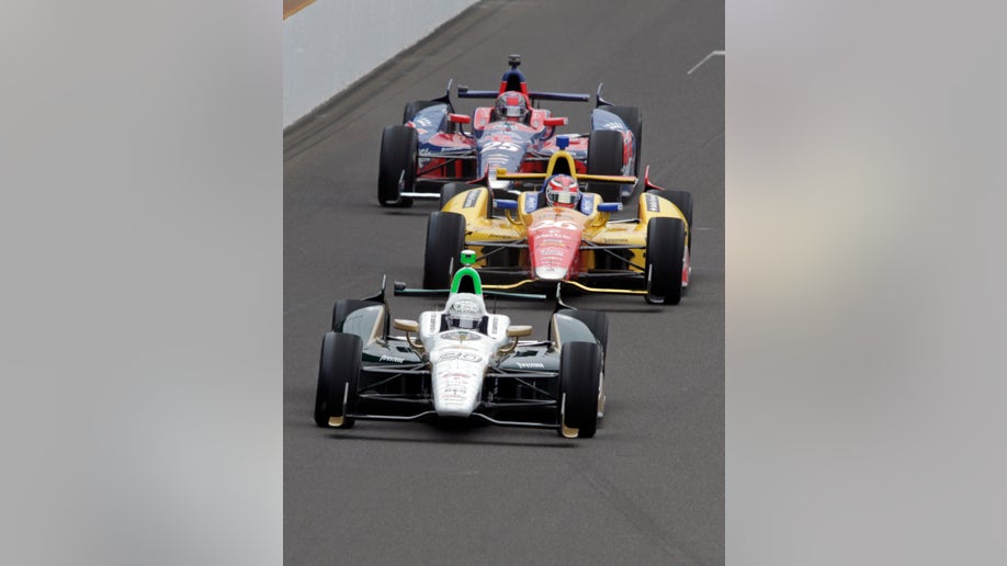 8a36f3e2-IndyCar Indy 500 Auto Racing