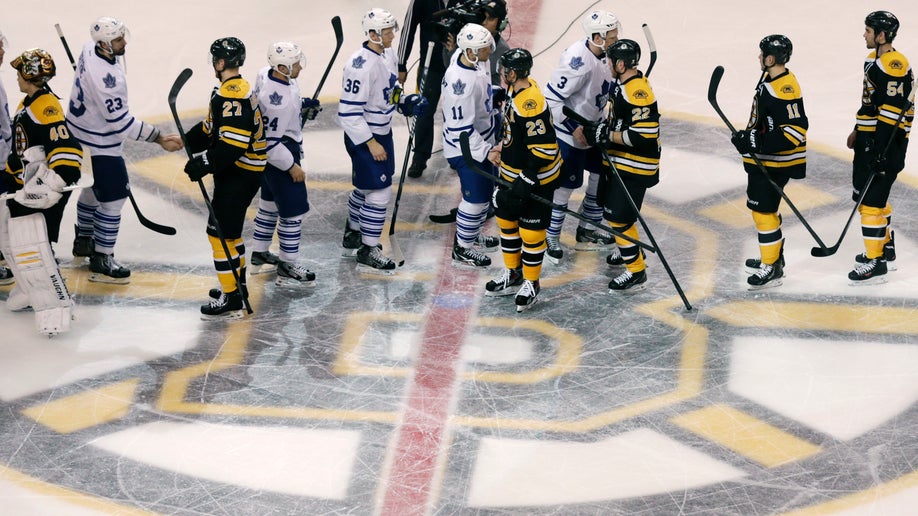 ceab646b-Maple Leafs Bruins Hockey