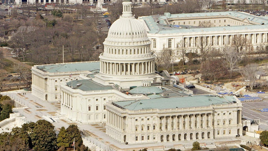 22834613-U.S. CAPITOL BUILDING