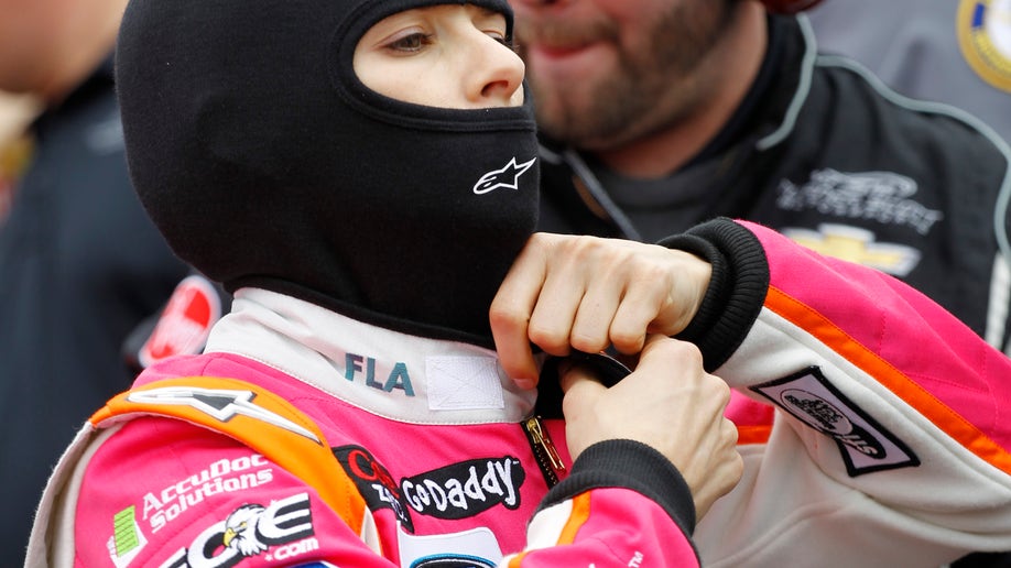 c9561677-NASCAR Daytona Nationwide Auto Racing