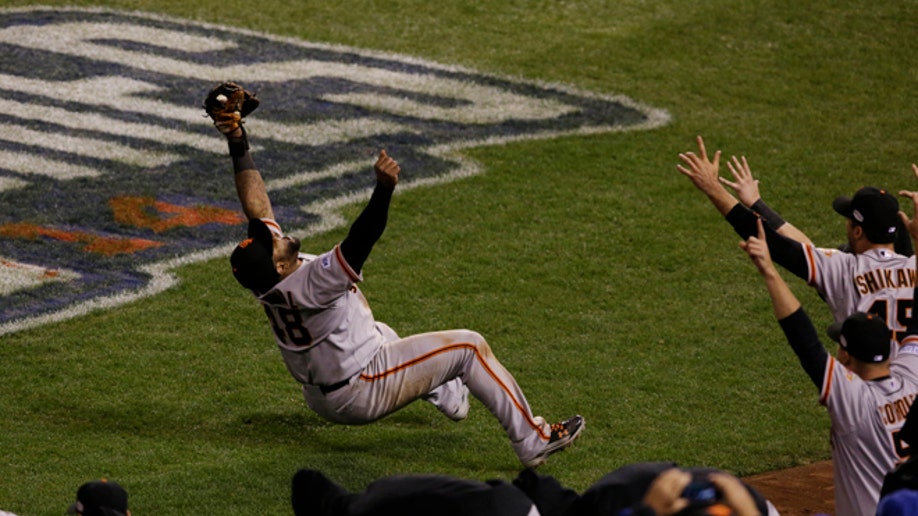 24f7cfd2-World Series Giants Royals Baseball