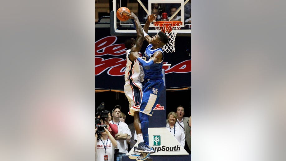 06cf8551-Kentucky Mississippi Basketball