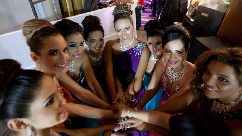 3130ed06-Mexico Beauty Queens in Sinaloa