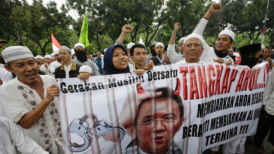 Thousands protest in Jakarta against Gov's alleged blasphemy | Fox News