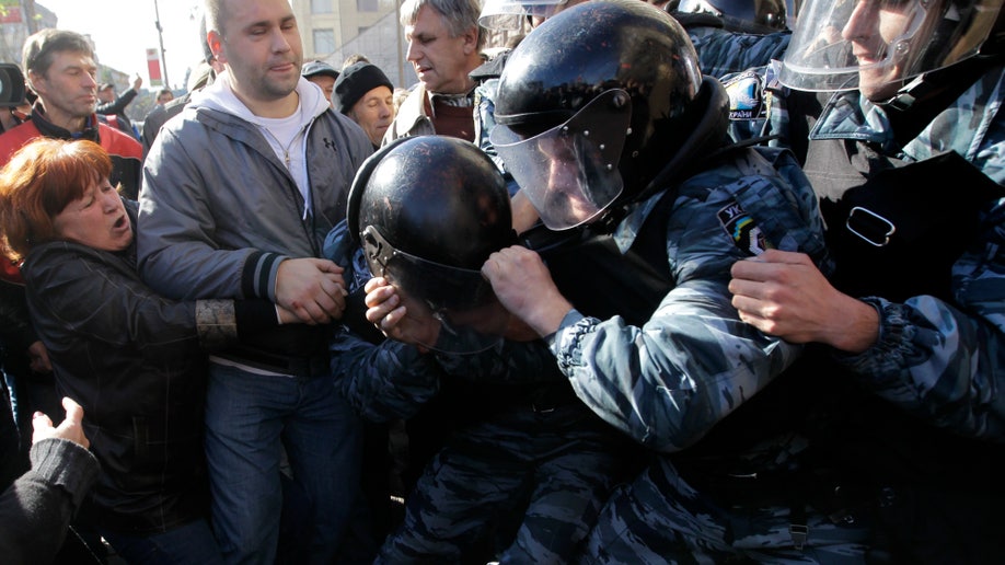 49b9e1c9-Ukraine Protest