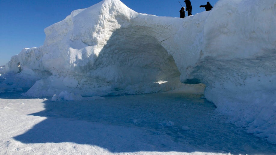 f87c54c6-Ice Caves